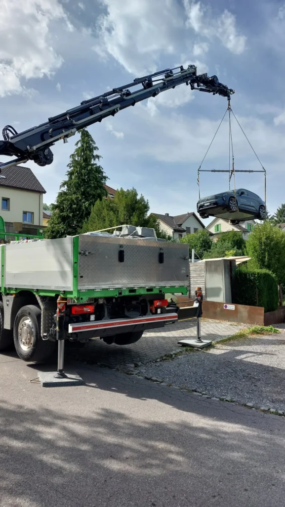 Aufbau per Kran